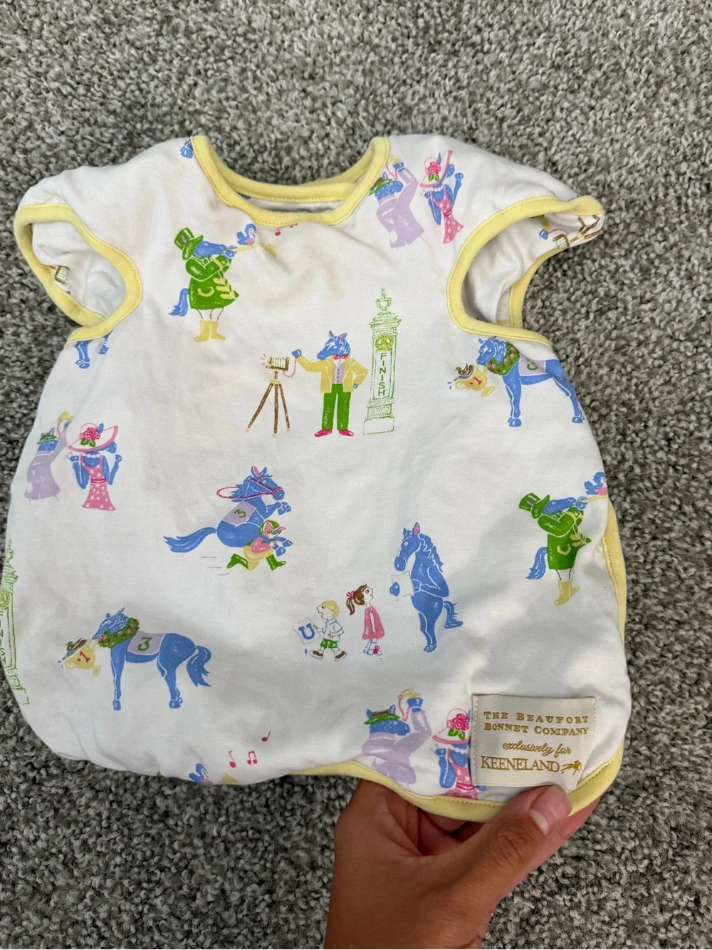 The Beaufort Bonnet Company Big Bite Bib Exclusively for Keeneland Horses Derby